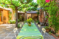 Gîte de groupe - Vue sur le Patio - Poterie de Pierroux
