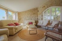 L'Arbre d'Alice -Gîte de Lure : bien-être, confort et piscine au coeur de la nature_Ongles L'Arbre d'Alice -Gîte de Lure : bien-être, confort et piscine au coeur de la nature_Ongles